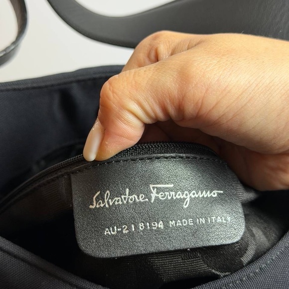 Salvatore Ferragamo Vala Shoulder Bag Nylon Black - Picture 11 of 11